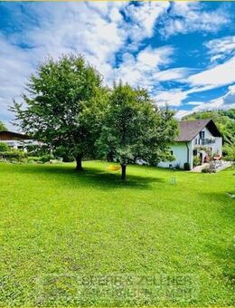 Obertaufkirchen: Gepflegtes Einfamilienhaus mit großem Grundstück, Obstwiese & Ausbaupotenzial im DG - Obertaufkirchen