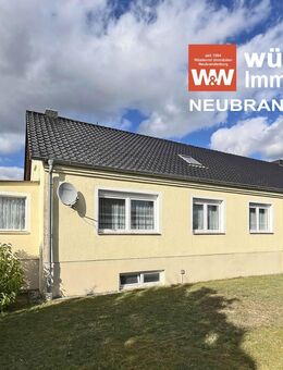 VIEL PLATZ FÜR DIE FAMILIE UND NUR NOCH RENOVIEREN: DOPPELHAUSHÄLFTE MIT UNTERKELLERUNG + GARAGE - Friedland (Mecklenburg-Vorpommern)