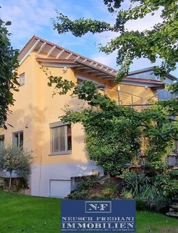 RESERVIERT wegen KAUFZUSAGE - Sehr attraktives, modernes und hochwertiges Einfamilienhaus mit schönem Garten und vielen Extras - Lahr (Schwarzwald)