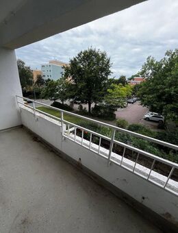 Viel Platz für die ganze Familie, 3 Zimmer-Wohnung mit Balkon // 2.OG rechts - Wolfsburg