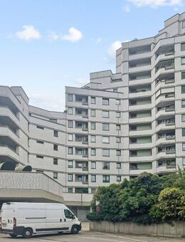 Geräumige 2,5-Zimmer Wohnung mit Balkon und Stellplatz in Gelsenkrichen-Mitte - Gelsenkirchen