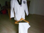 Taekwondo Anzug Gr. 8 Karateanzug Judoanzug Kampfsport 10,- - Flensburg