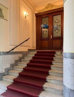 Einmalig im Waldstraßenviertel: Herrschaftl. 7-Zi-Whg., Kamin, Hochparterre, direkter Gartenzugang - Leipzig