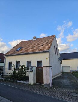 Einfamilienhaus mit sonnigen Garten wartet auf Feinschliff! - Trossin