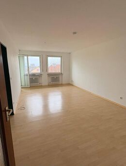 Gut geschnittene 3-Zimmer-Wohnung - Kapitalanlage oder neues Zuhause in Wiesau - Wiesau