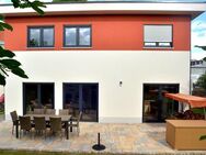 Naunhof: Repräsentative Stadtvilla mit sechs Zimmern – keine Eigenleistungen im Haus (also EINZUGSFERTIG), Grundstückspreis inkl.! - Naunhof