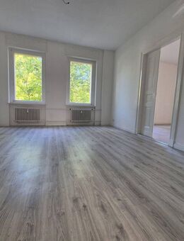 Stillvolle 3,5-Zimmer-Altbauwohnung im Herzen von Lichterfelde - Berlin