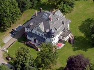 Sehr schöne 3-Zimmer-Wohnung im Schloss Rosenthal - Dorf Mecklenburg