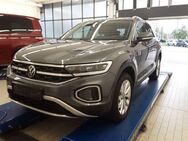 VW T-Roc, 1.5 TSI Style Dig, Jahr 2023 - Langenhagen