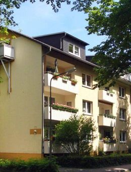 Schöne 2-Zimmer-Wohnung sucht Nachmieter! - Frankfurt (Main)