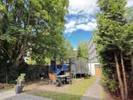 Stadthaus mit 5 Zimmern Garten 3 Garagen & 1 Gewerbeeinheit - Hamburg