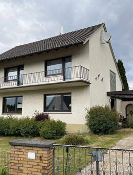 Einziehen und Wohlfühlen - gepflegtes Einfamilienhaus mit großem Gartengrundstück in idyllischer Lage von Kalletal - Kalletal