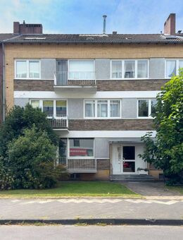 Traumhafte 3-Zimmer-Wohnung über zwei Ebenen in Düsseldorf-Golzheim - Düsseldorf