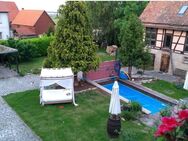 Außergewöhnliches Einfamilienhaus mit Garten & Pool auf denkmalgeschütztem Gutshof - Mechelroda