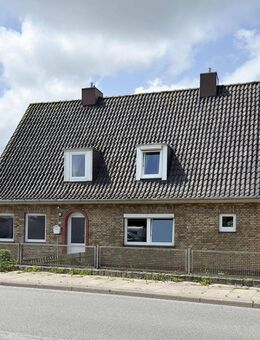 Solides Doppelhaus mit Potenzial in Sankt Michaelisdon - Teilvermietet - Sankt Michaelisdonn
