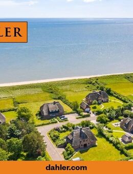 Ferienwohnung in einem Reetdachhaus auf einem attraktiven Dünengrundstück in 1.Reihe zur Nordsee - Nieblum