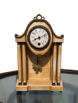 Antike Kaminuhr im Biedermeierstil - Heiligenstadt (Heilbad)