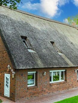 Großes Reetdach-Zweifamilienhaus auf ca. 3400m² in Sievern - Langen (Landkreis Cuxhaven)