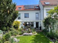 Top gepflegtes Reihenmittelhaus mit ca. 143,96 m² Wohnfläche, 2 Bädern und eingewachsenem Garten! - Kirchheim (München)