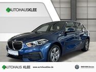 BMW 118, i Advantage 249 Mon digitales Mehrzonenklima, Jahr 2022 - Wölfersheim