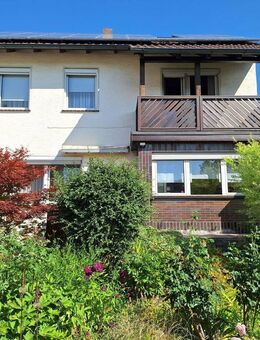 Familienfreundliches Einfamilienhaus in Dörfles-Esbach! V E R K A U F T ! - Dörfles-Esbach