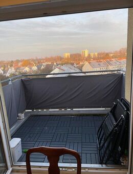 Schöne 3 Zimmer Wohnung mit Galerie & herrlichem Blick ins Grüne. - Ludwigshafen (Rhein)