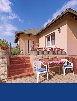 Leben auf einer Ebene - gepflegter Bungalow mit Garten in Krimpe - Salzatal