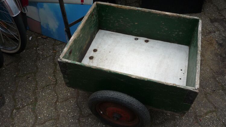 Anhänger Transporter für Getränke Freizeit mit Luftreifen....80 x 40 cm - Neunkirchen (Sand)