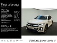 VW T-Roc, 1.5 l TSI R-Line, Jahr 2022 - Hofheim (Taunus)