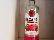 BACARDÍ Razz, 27% Vol., 70 cl / 700 ml, weißer Rum mit spritzigem Himbeergeschmack - Mainz