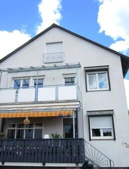 Gepflegte 4-Zi. Whg. mit Balkon & Garten in Nbg. - Fischbach / Wohnung mieten - Nürnberg