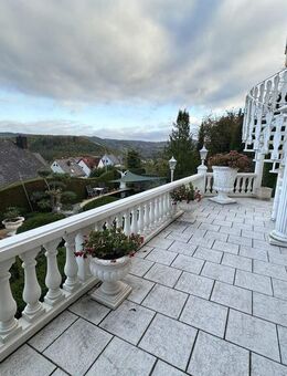 Helle 3-Zimmer-Wohnung mit schöner Terrasse in ruhiger Wohnlage - Kadenbach