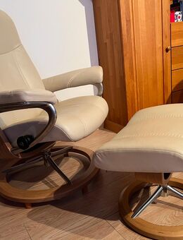 Verkaufe einen Stressless Sessel Consul S mit Hocker in Leder - Scheden