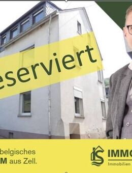 Hier wartet Ihr Ferienhaus! Mit Garten, Terrasse, Stellplatz und tollem Ausblick in Reil - Reil