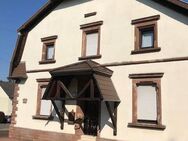 2-Familienhaus *freistehend* mit großem Garten - Riegelsberg