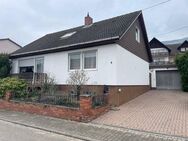 NEUER PREIS Freistehendes Einfamilienhaus mit Garage - Weyher (Pfalz)