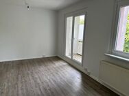 Kleine feine Erdgeschosswohnung mit 4 Zimmern! - Halle (Saale)