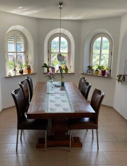 Wunderschönes, gepflegtes Dreifamilienhaus mit Garten in gehobener, ruhiger Wohngegend - Greding