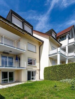 4-Zimmer-Wohnung mit eigenem Eingang, Garten, Garage und Seeblick - fast wie ein Haus - Gaienhofen