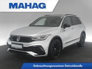 VW Tiguan, 2.0 TDI R-Line BlackStyle NaviPro, Jahr 2024 - München