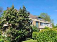 Großzügige 3-Zimmer-Wohnung mit Balkon, übergroßer Garage und Stellplatz! - Rösrath