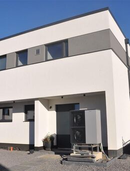 Erstbezug - provisionsfrei! Schicke, moderne Dachterrassenwohnung mit unverbautem Fernblick - Nörvenich