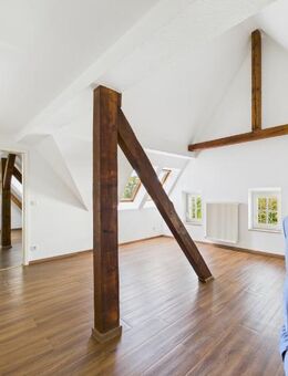 Altbaucharme trifft Großzügigkeit - 4,5-Zimmer-Wohnung im Herzen von Fürth - Fürth