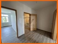 Neuer Bodenbelag! 2-Zimmer Wohnung in zentraler Lage mit Aufzug und Balkon! - Gera