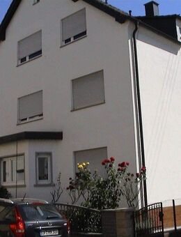 Gepflegtes, ruhig gelegenes 3-Familienhaus für weitsichtige Anleger ! - Dreieich