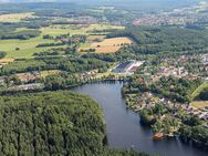 Vollerschlossenes Baugrundstück am See - Bodenwöhr