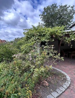 Einfamilienhaus mit Einliegerwohnung und Carport - TOP gepflegt - - Oldenburg