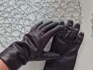 Abgenutzte echt Leder Handschuhe - Wittmund Zentrum