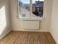 Erstbezug 2-Zimmer Wohnung mit Balkon nach Sanierung - Nürnberg