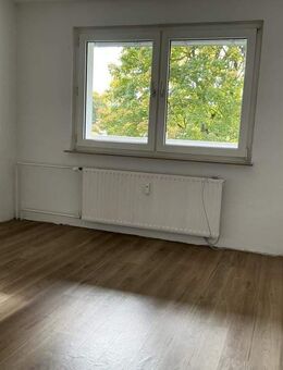 3-Zimmer-Wohnung in Gelsenkirchen Hassel mit zwei Balkonen - Gelsenkirchen
